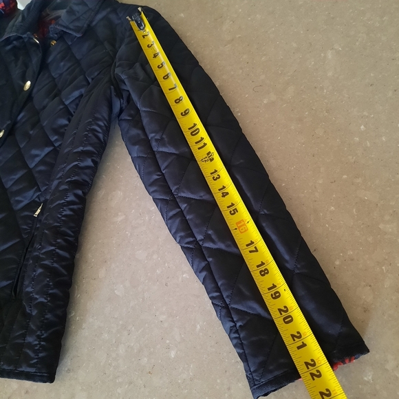 Crown & Ivy Lightweight Quilted Puffer Jacket Black Sz Small Flip Cuff Gold Snap - Picture 14 of 14